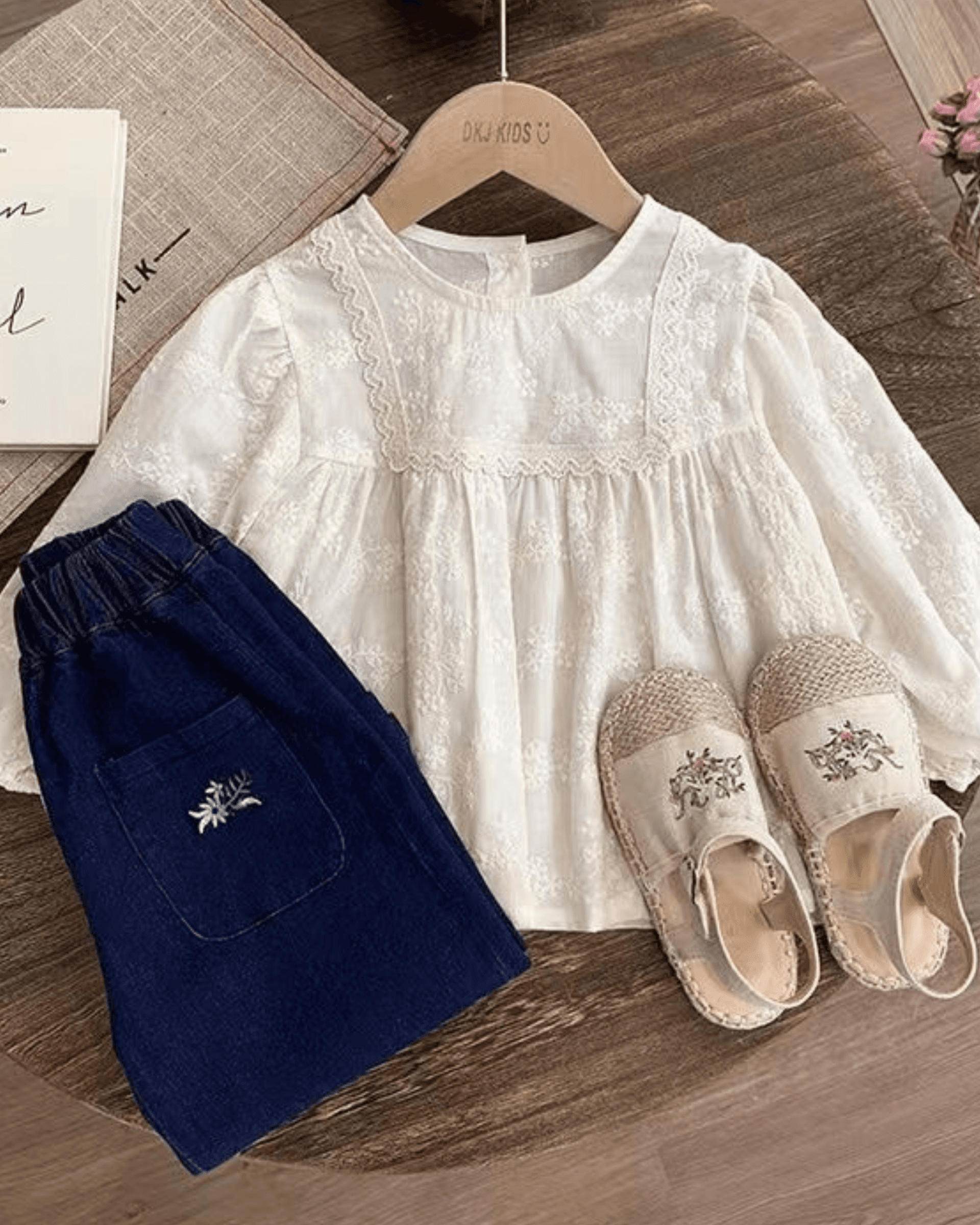 Mori Style Girls Lace Embroidered Base Layer Top