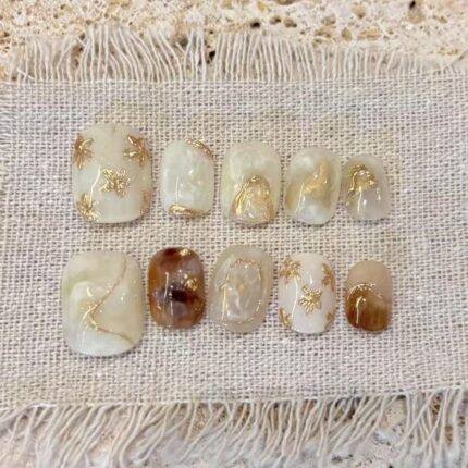 Handmade Short Press-On Nails with Gilded Finish