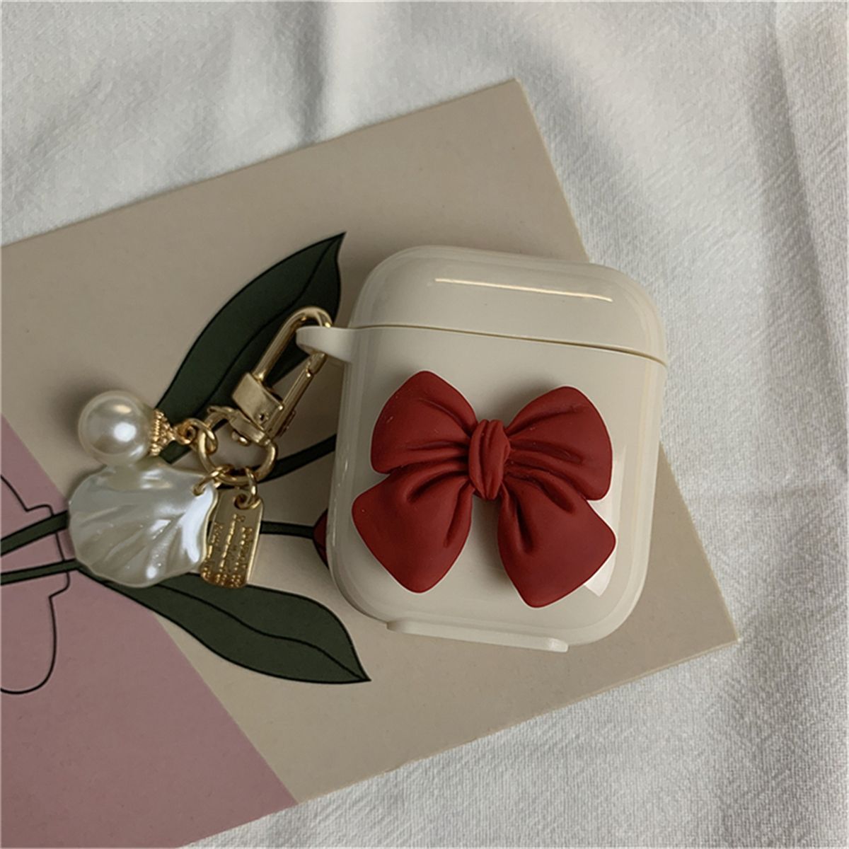 13394277869746131 Princess Bow Pearl Shell Wireless Earbuds Case - Image 1
