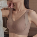 Adjustable Seamless Bra for Women – Anti-Sagging with Side Support and Comfortable Fit