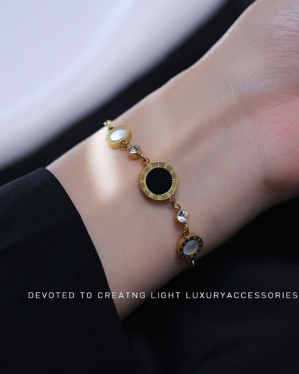 Fade-Resistant Copper Alloy Minimalist Bracelet for Women