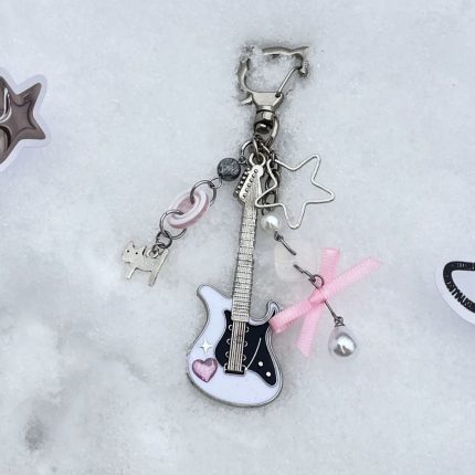 Handmade Beaded Cat Electric Guitar Keychain – Cute Kawaii Charm for Bags, Binders & Keys