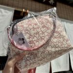 Hello Kitty Kyoto Limited Edition Coin Purse Handbag - Image 7