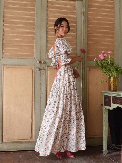 Niche Design Backless Floral Seaside Dress for Women – Elegant Flowy Vacation Style